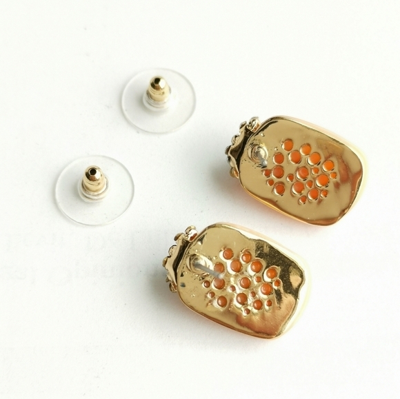 New, coral and crystal earrings - Picture 3 of 4